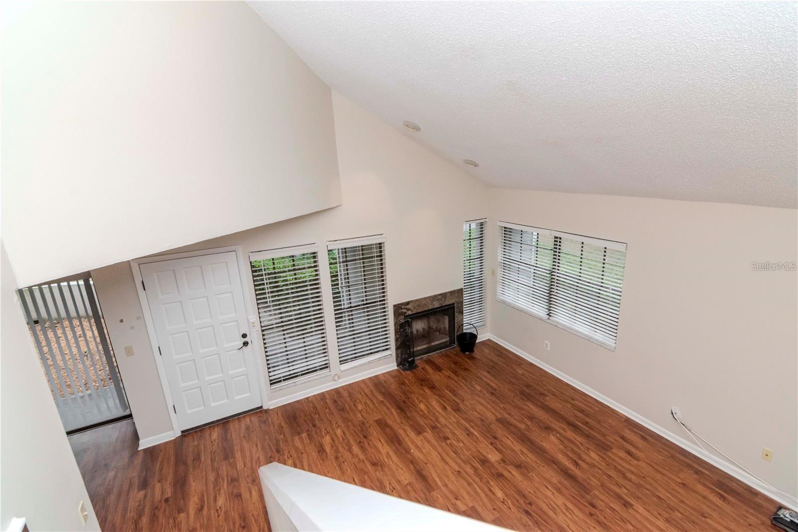 Image 5 of 24 For 8737 Bardmoor Place 101