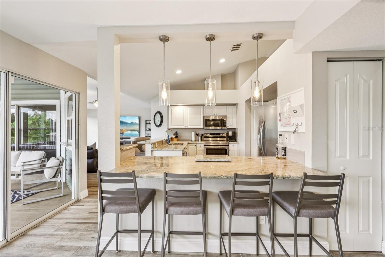 Listing photo id 27 for 9212 River Cove Drive