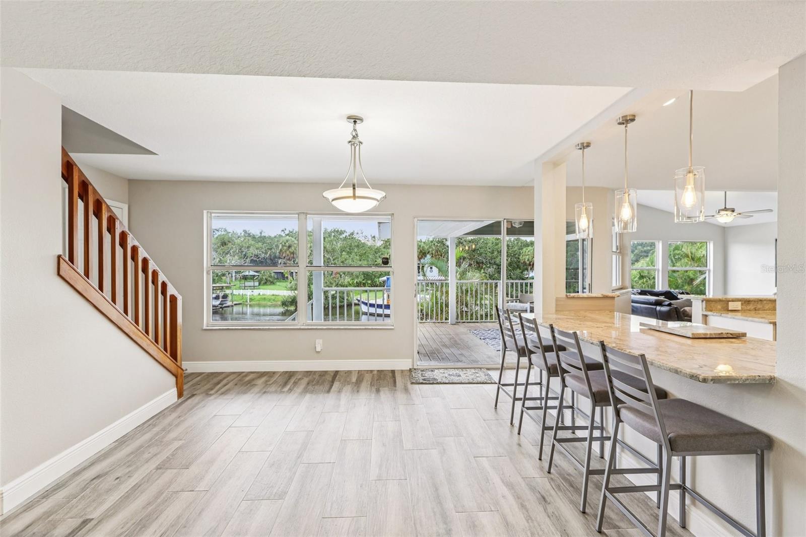 Listing photo id 28 for 9212 River Cove Drive