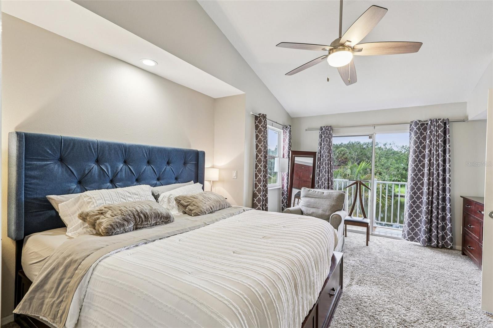 Listing photo id 42 for 9212 River Cove Drive