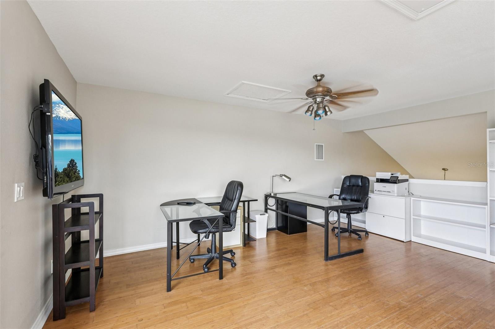 Listing photo id 49 for 9212 River Cove Drive