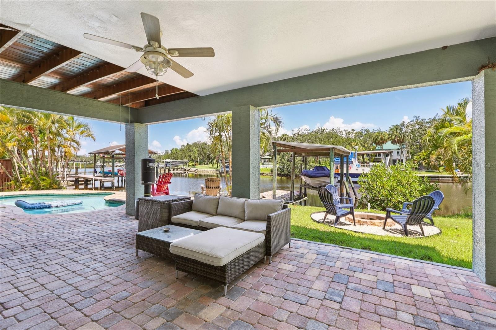 Listing photo id 62 for 9212 River Cove Drive