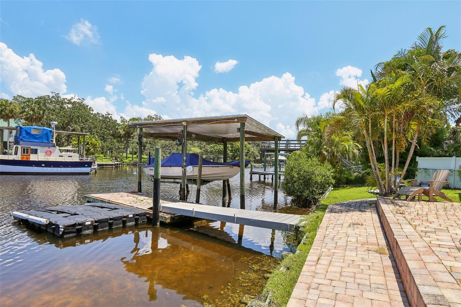 Listing photo id 67 for 9212 River Cove Drive
