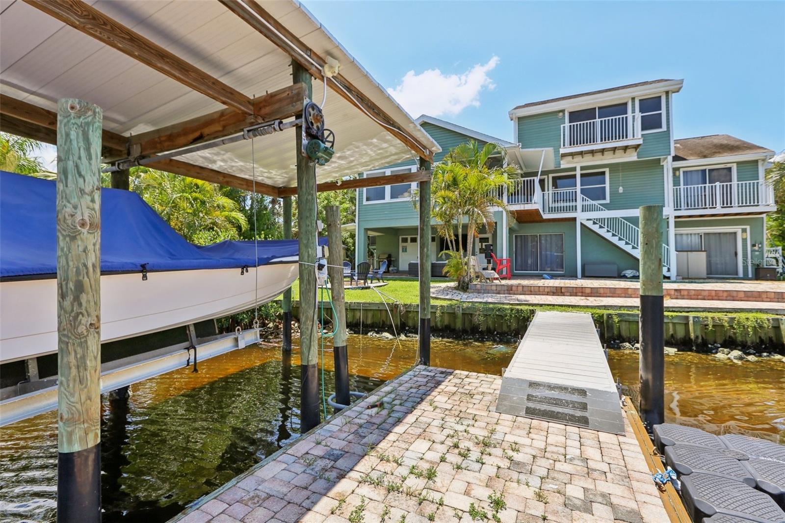 Listing photo id 75 for 9212 River Cove Drive