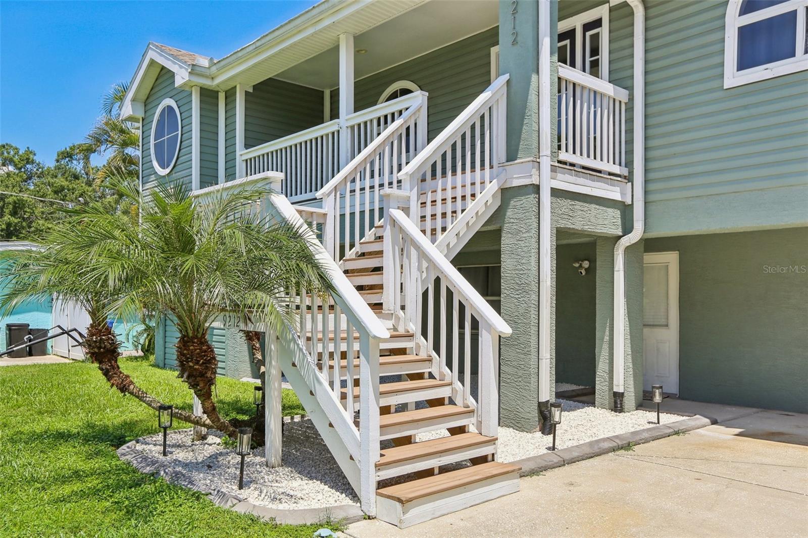Listing photo id 6 for 9212 River Cove Drive