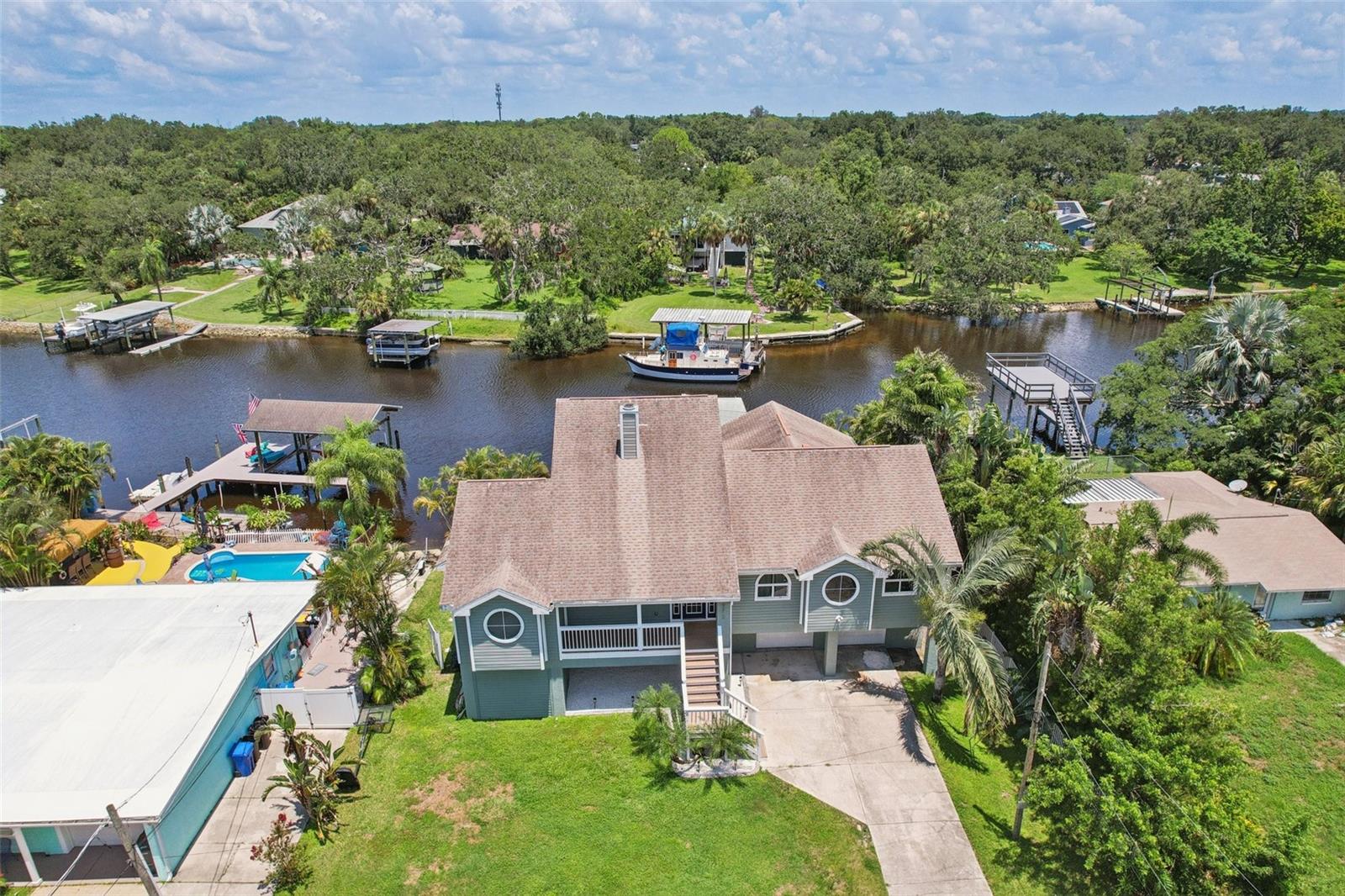 Listing photo id 83 for 9212 River Cove Drive