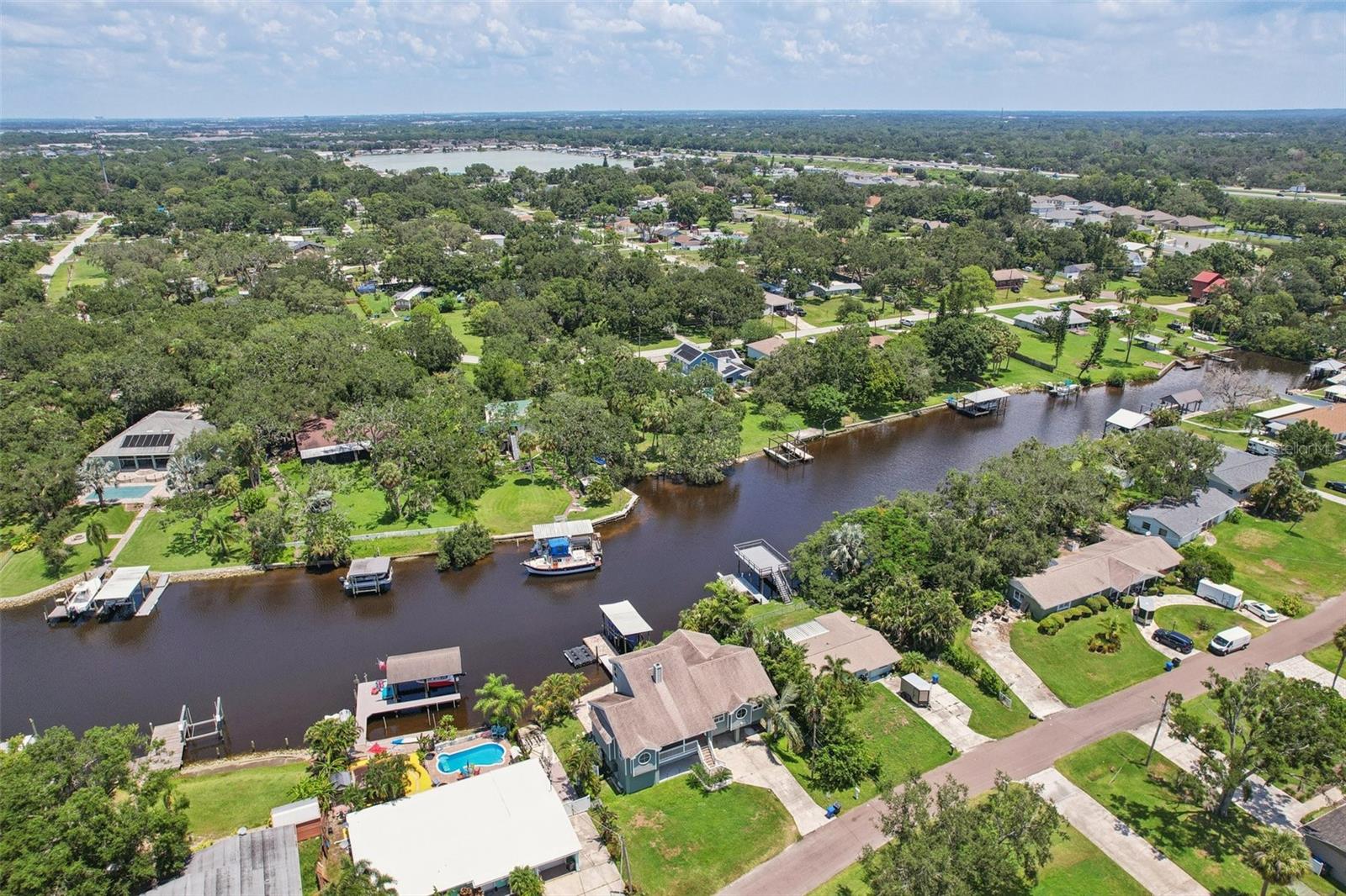 Listing photo id 84 for 9212 River Cove Drive
