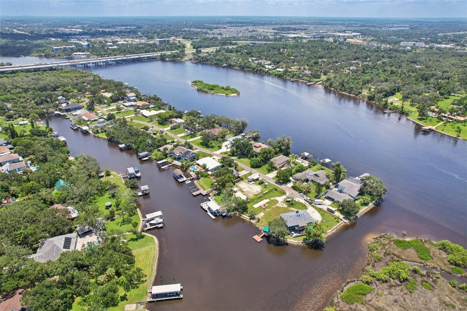 Listing photo id 86 for 9212 River Cove Drive