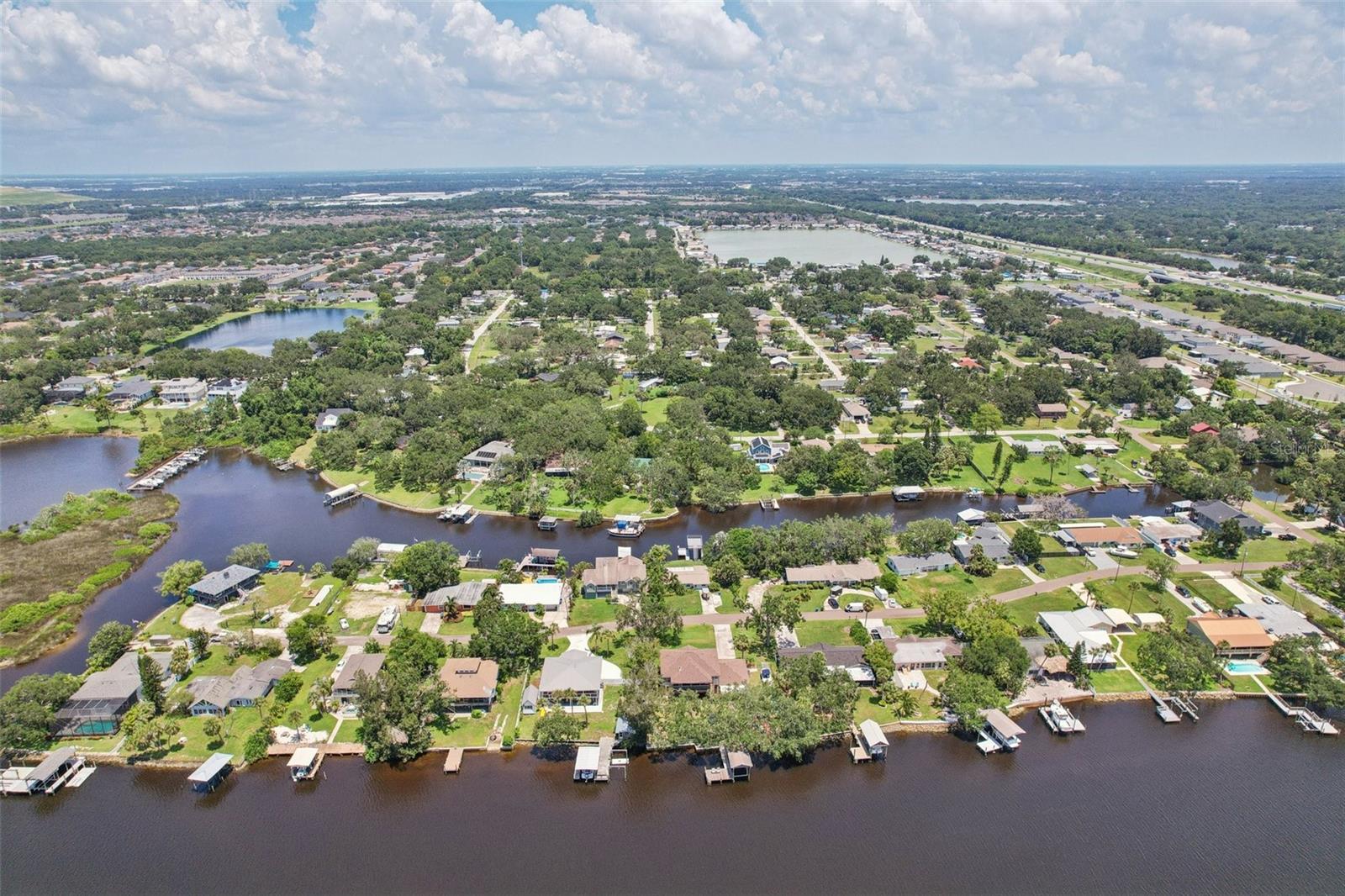 Listing photo id 87 for 9212 River Cove Drive