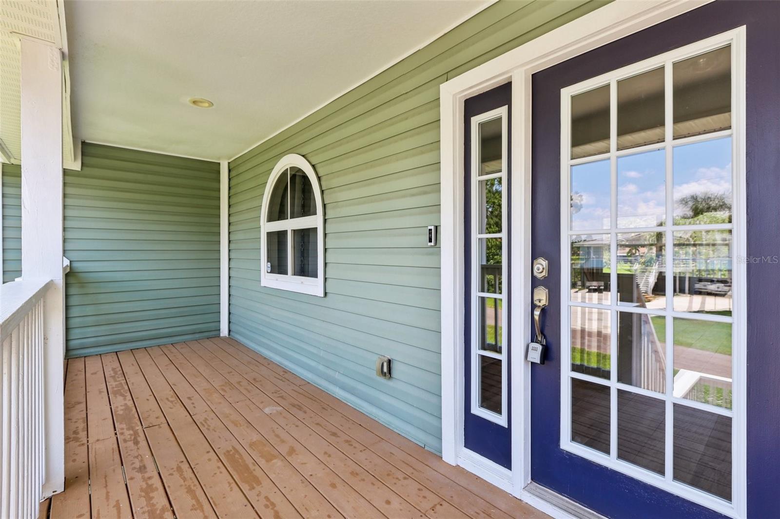 Listing photo id 7 for 9212 River Cove Drive