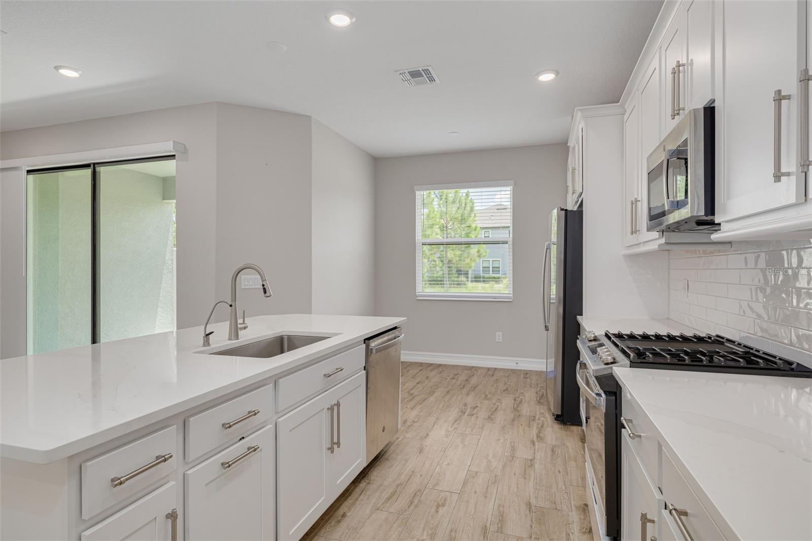 Image 14 of 72 For 5005 San Martino Drive