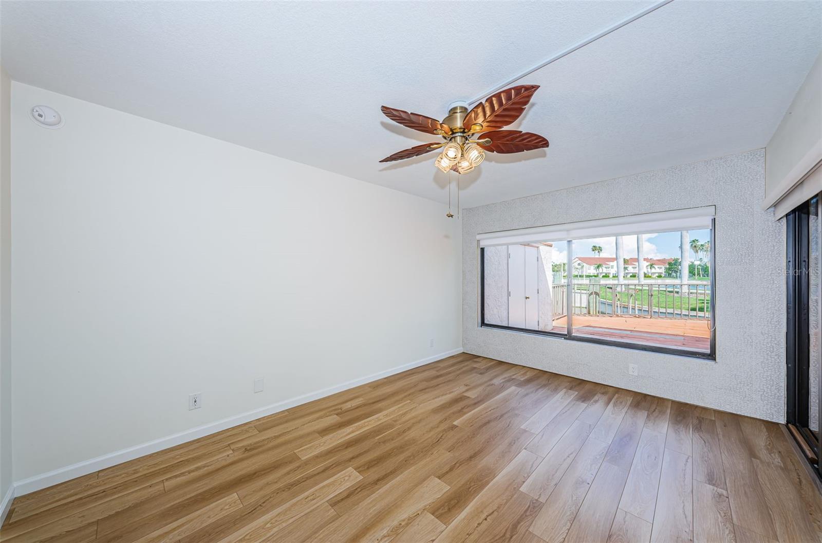 Image 8 of 33 For 6273 Bahia Del Mar Boulevard 116