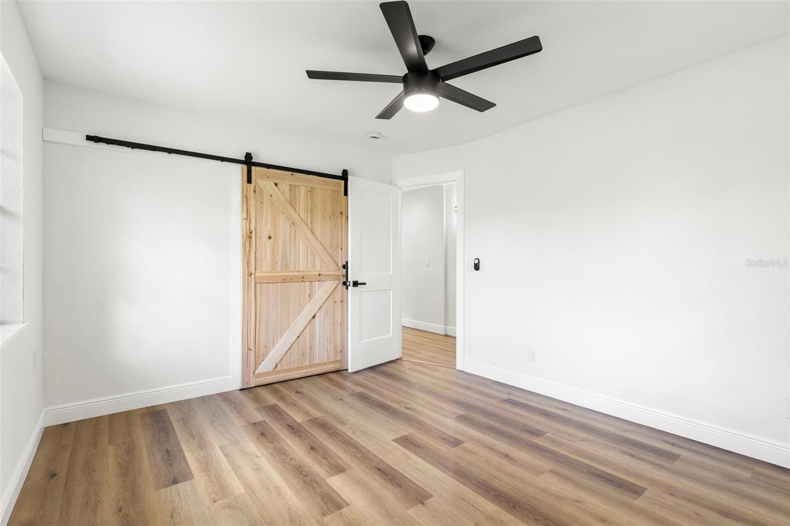 Image 18 of 35 For 2576 39th Avenue N