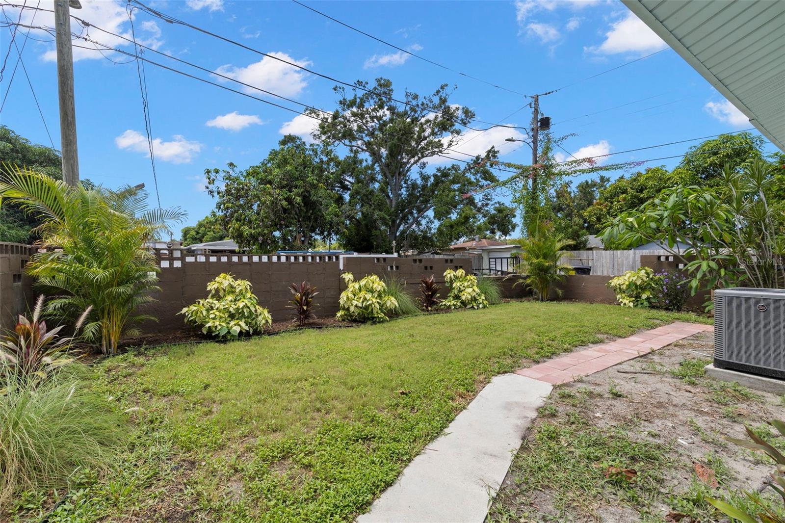 Image 30 of 35 For 2576 39th Avenue N