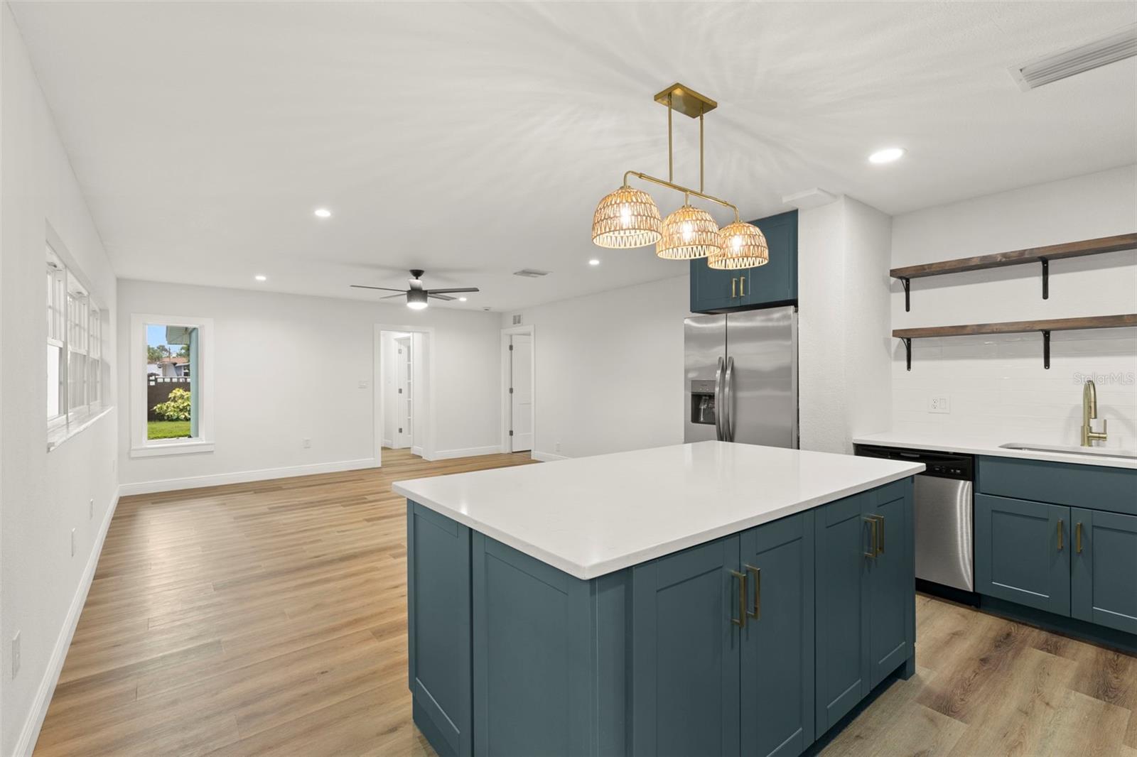 Image 4 of 35 For 2576 39th Avenue N