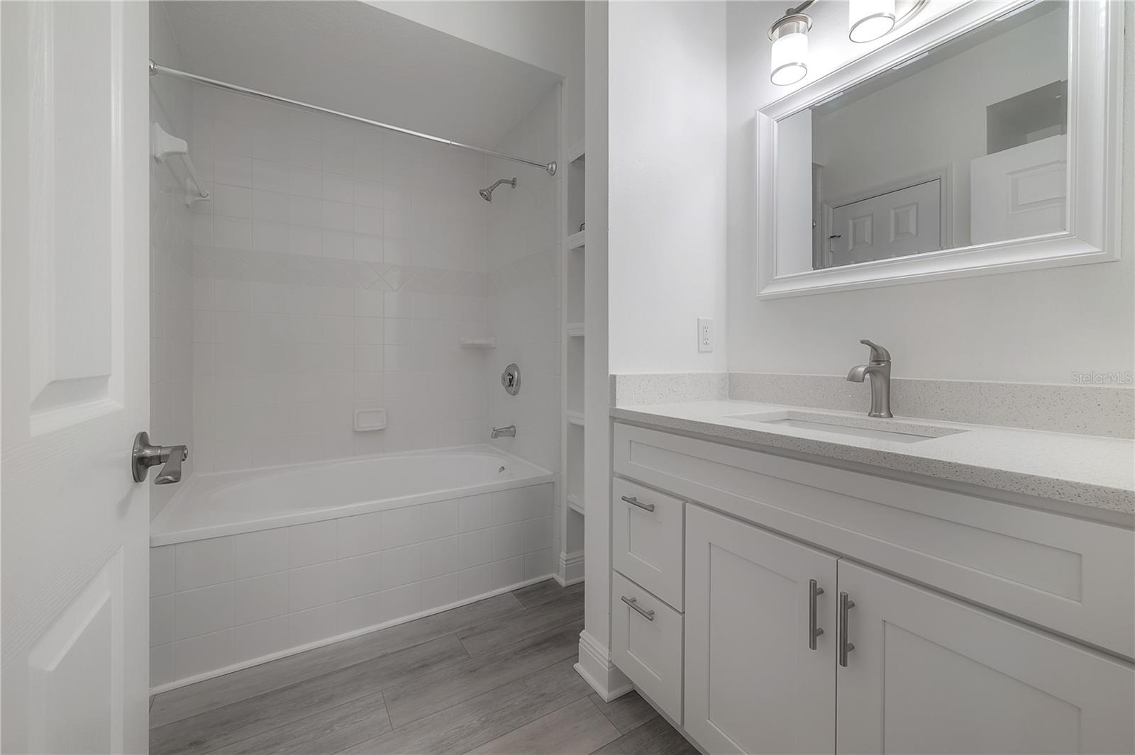 Image 10 of 45 For 800 Dakota Avenue 327