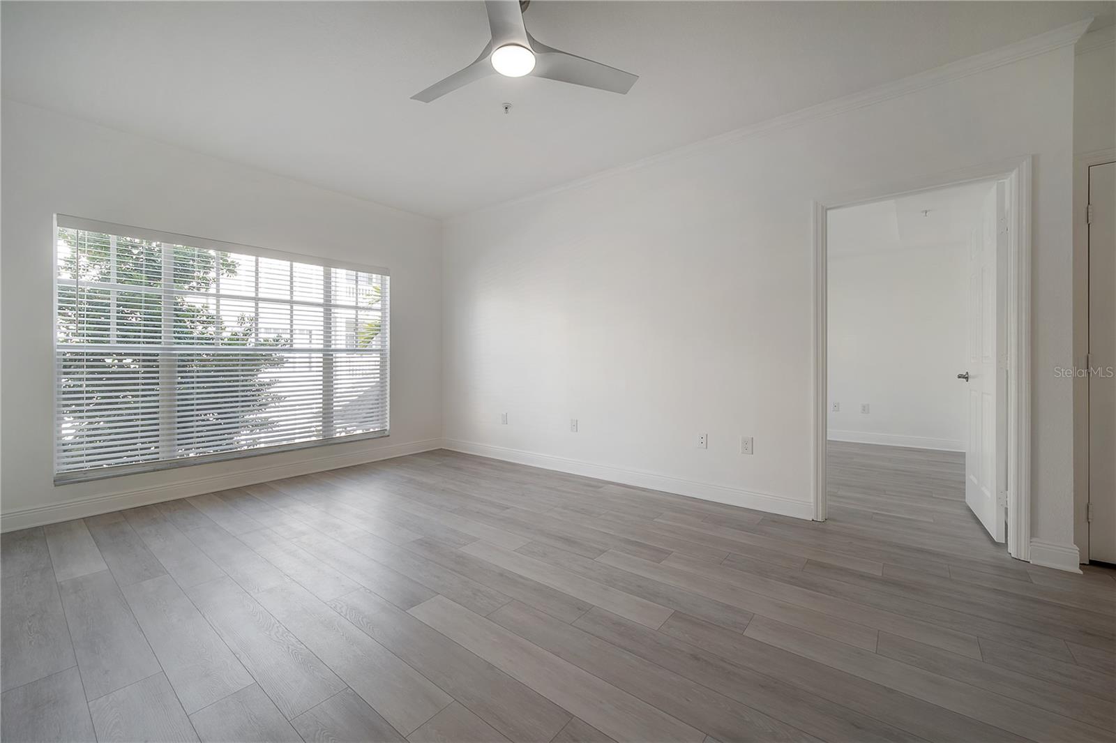 Image 17 of 45 For 800 Dakota Avenue 327