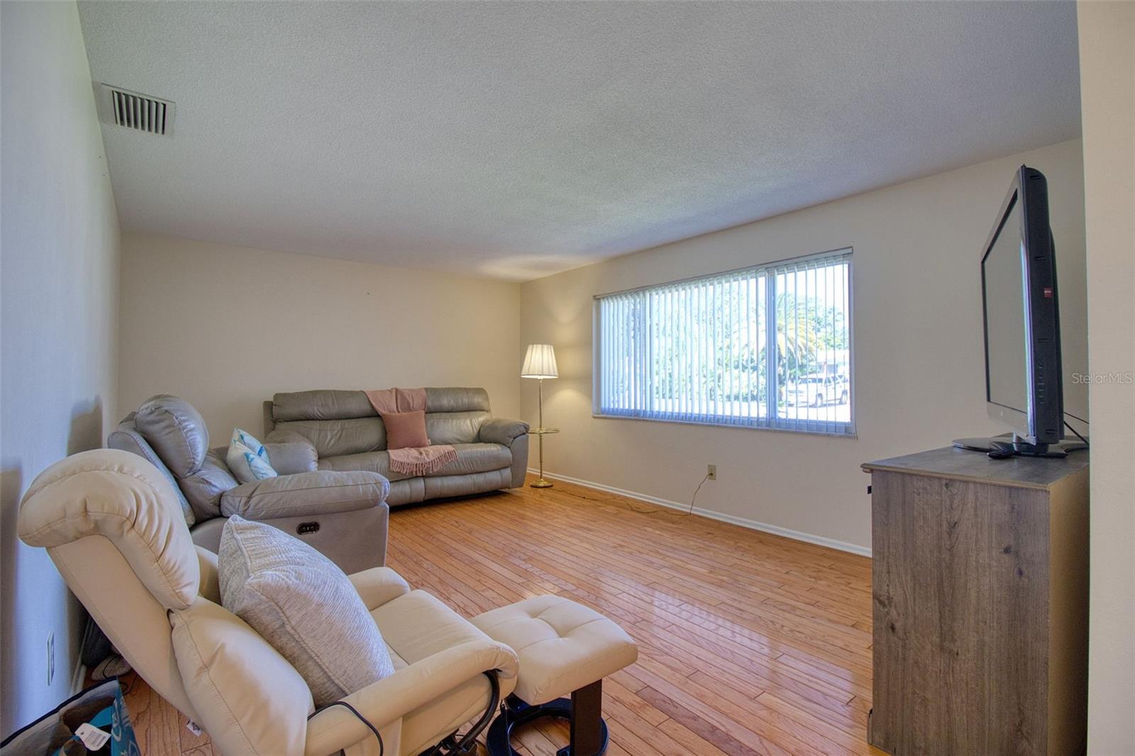 Image 10 of 38 For 1837 Princeton Drive