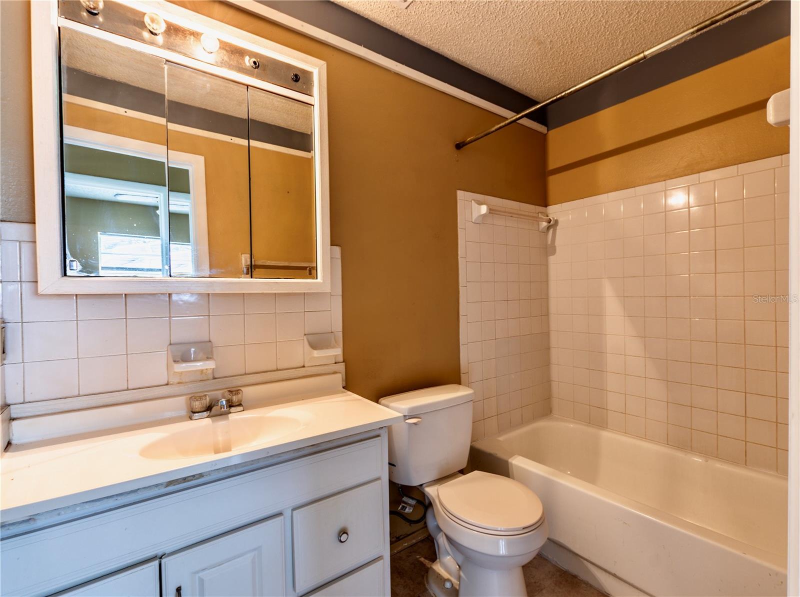 Image 19 of 25 For 4753 6th Street