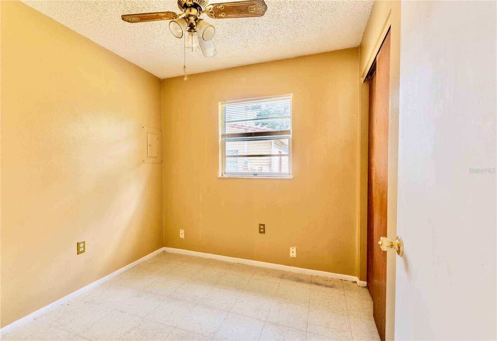 Image 23 of 25 For 4753 6th Street