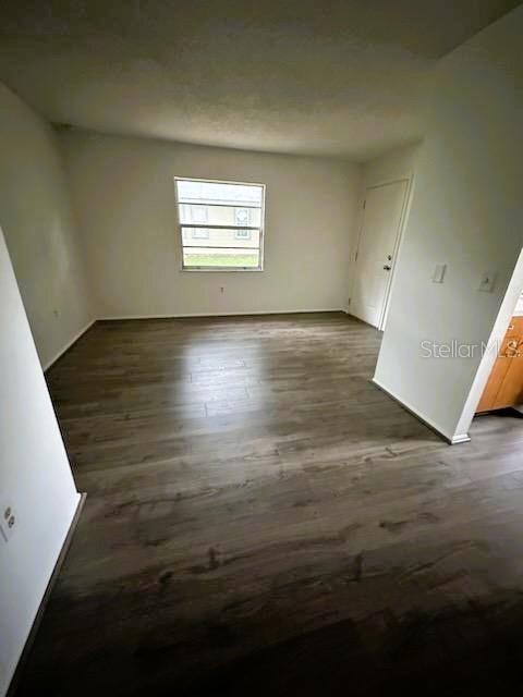 Listing photo id 31 for 4753 6th Street