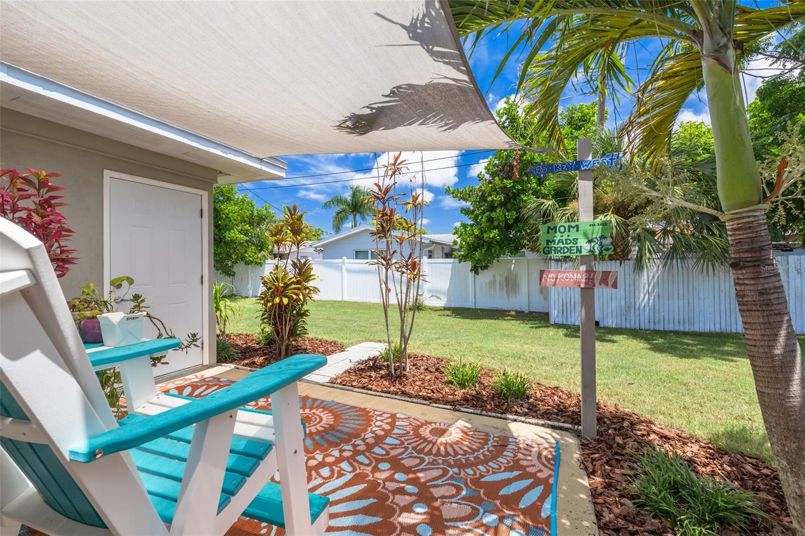 Image 11 of 27 For 11617 79th Avenue