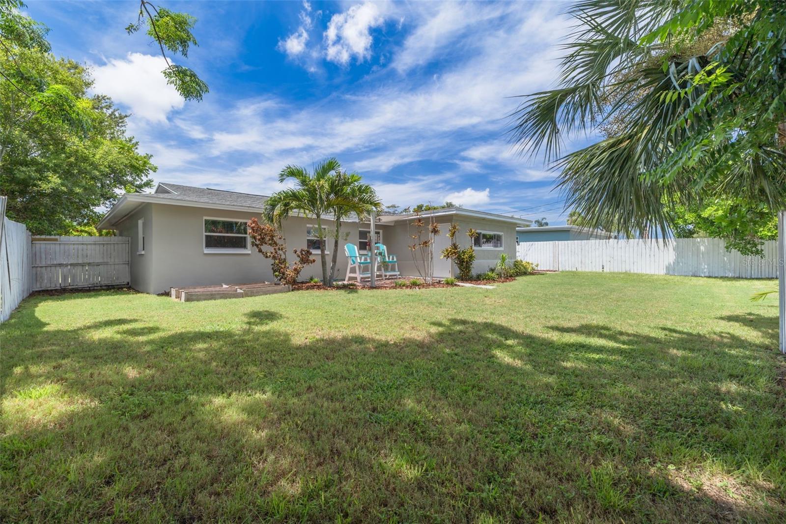 Image 12 of 27 For 11617 79th Avenue