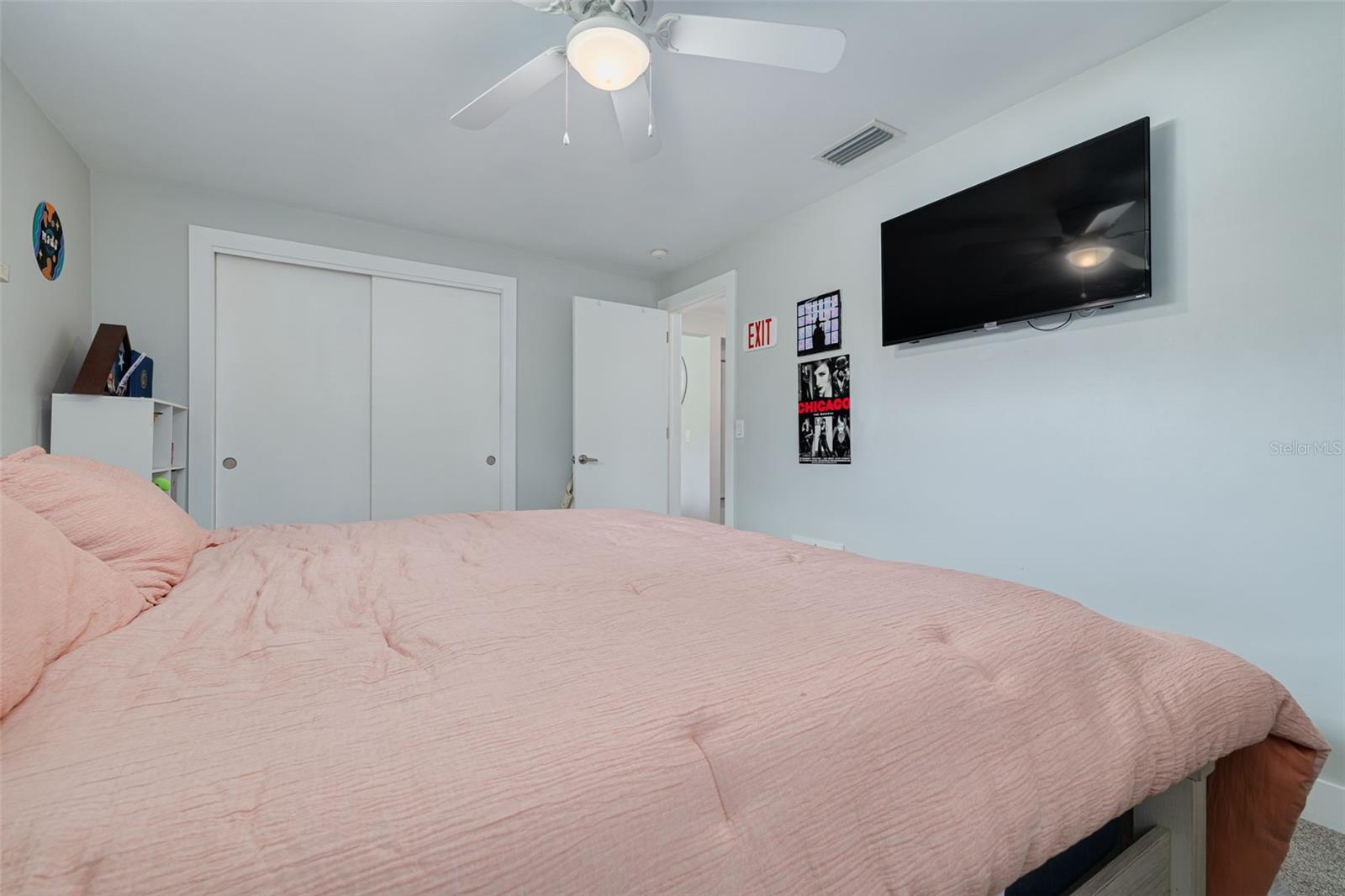 Image 21 of 27 For 11617 79th Avenue
