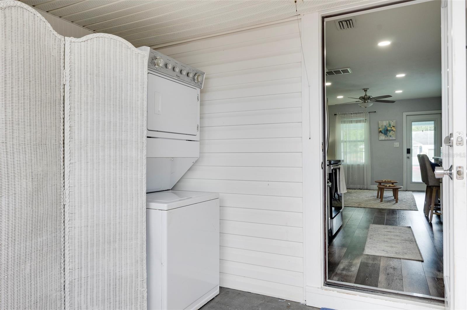 Image 11 of 32 For 5013 17th Avenue S
