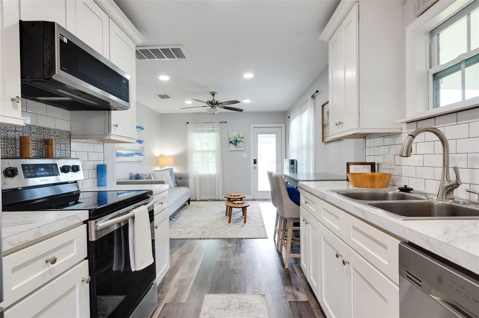 Image 16 of 32 For 5013 17th Avenue S