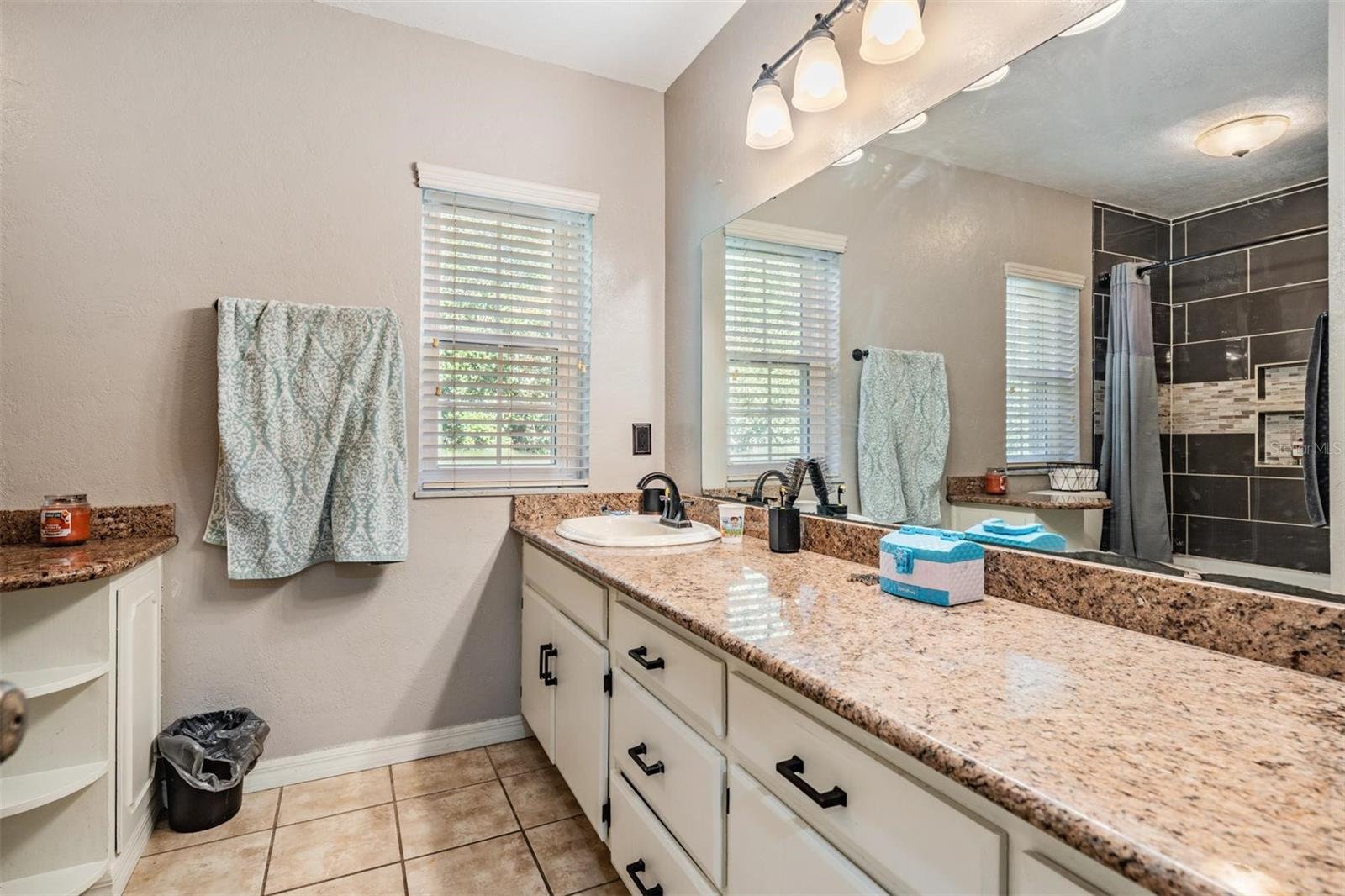 Image 17 of 42 For 811 Fairlington Drive