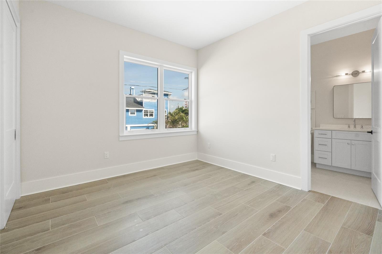 Image 30 of 50 For 187 145th Avenue E 4