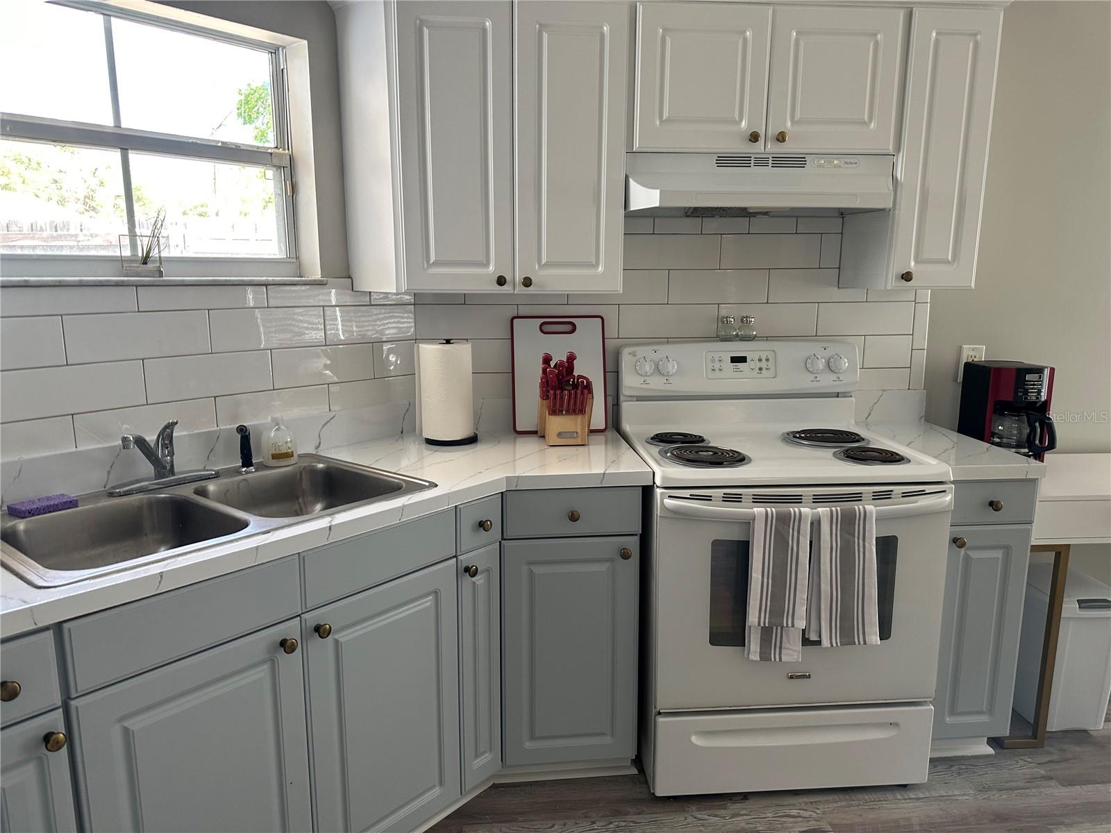 Image 9 of 17 For 2224 19th Avenue