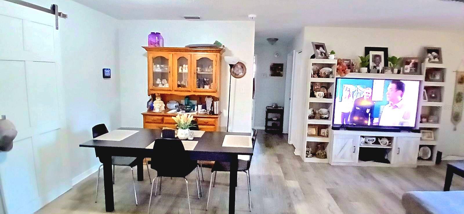 Image 21 of 31 For 9643 Marlinton Lane