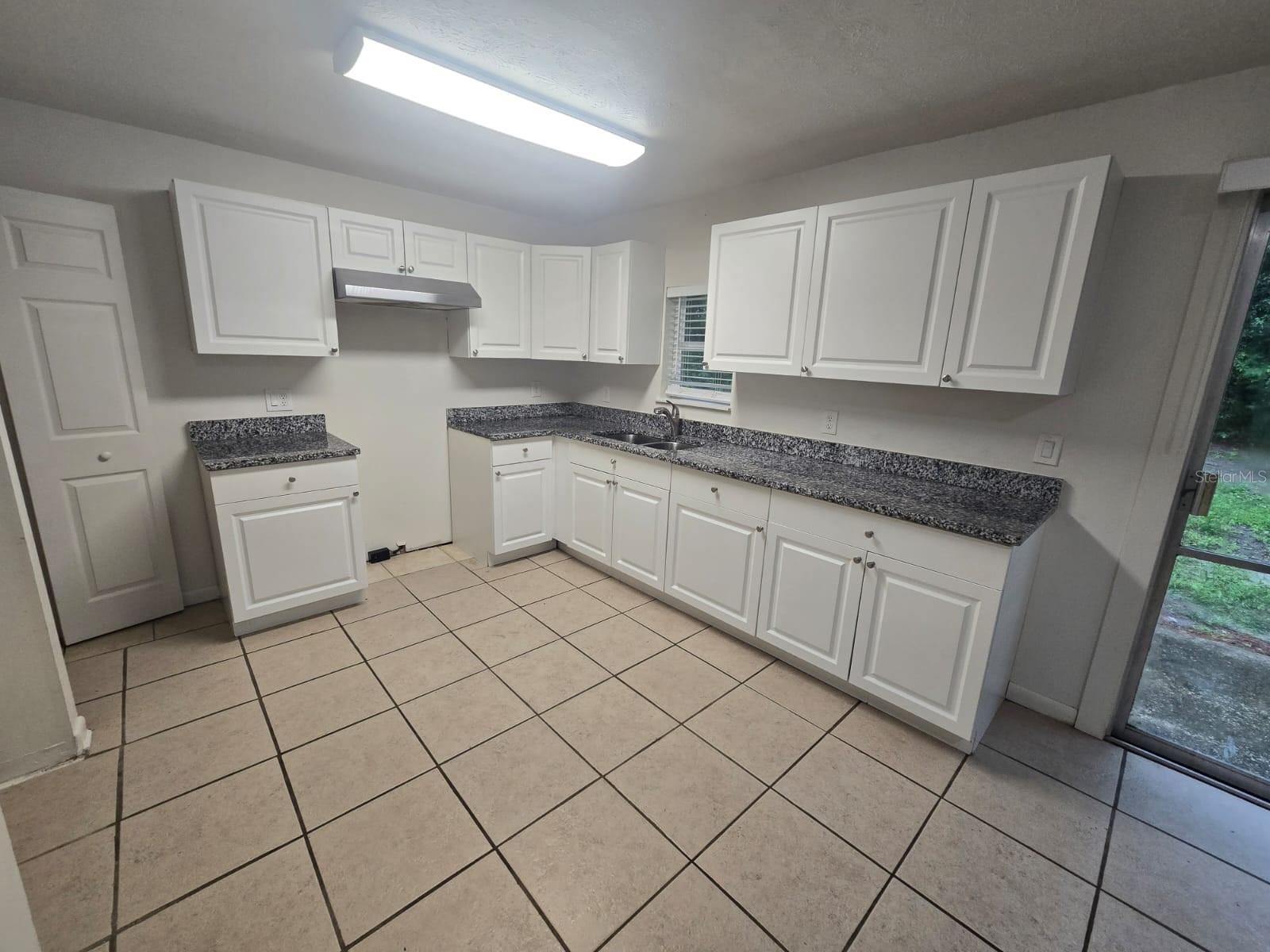 Image 6 of 25 For 1121 13th Avenue