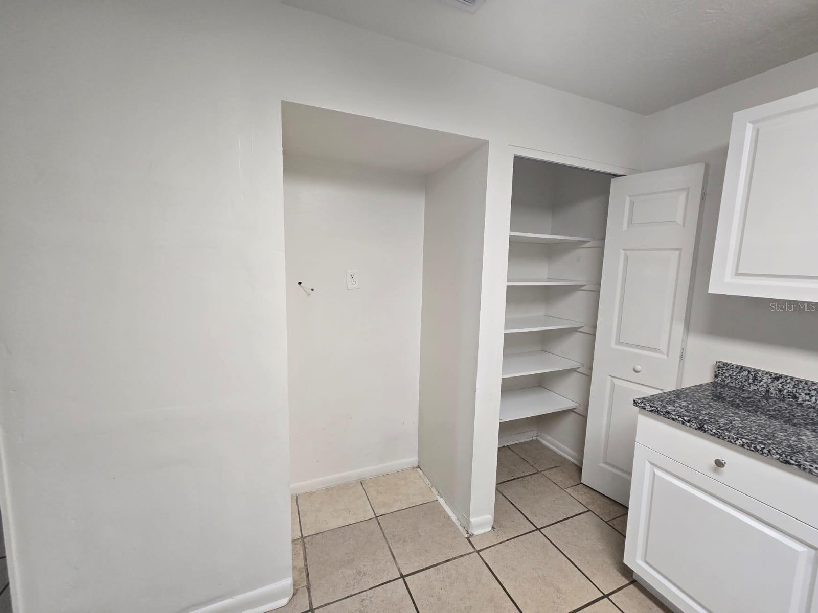 Image 8 of 25 For 1121 13th Avenue