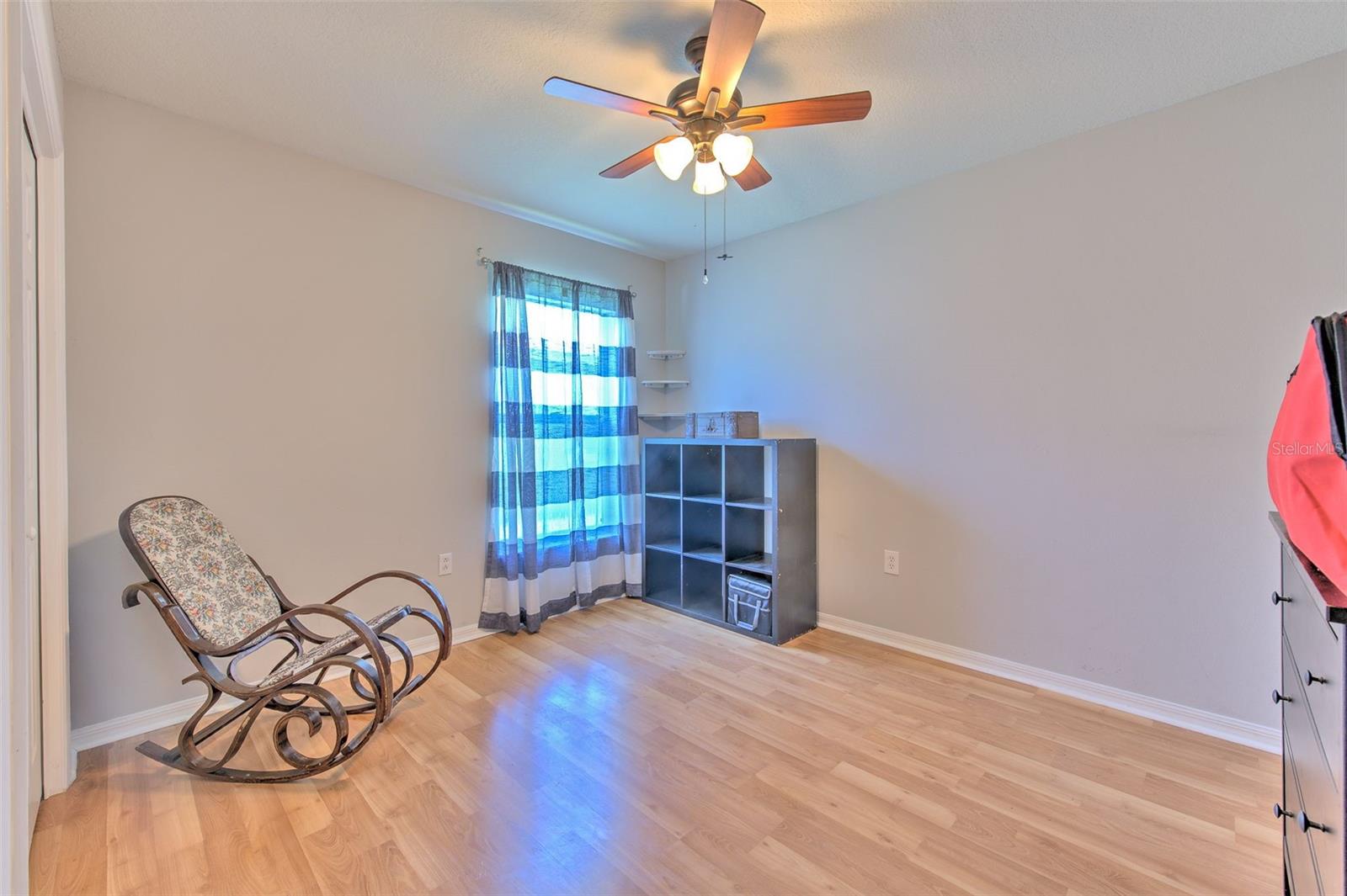 Image 10 of 76 For 15541 Martinmeadow Drive