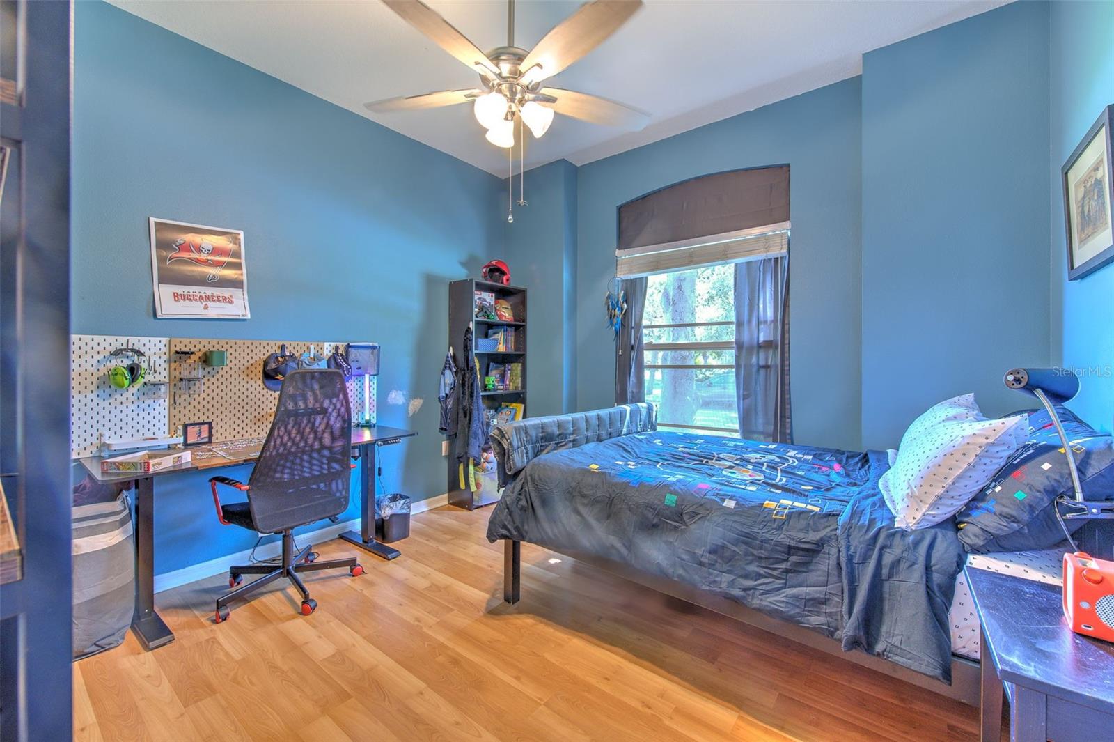 Image 12 of 76 For 15541 Martinmeadow Drive