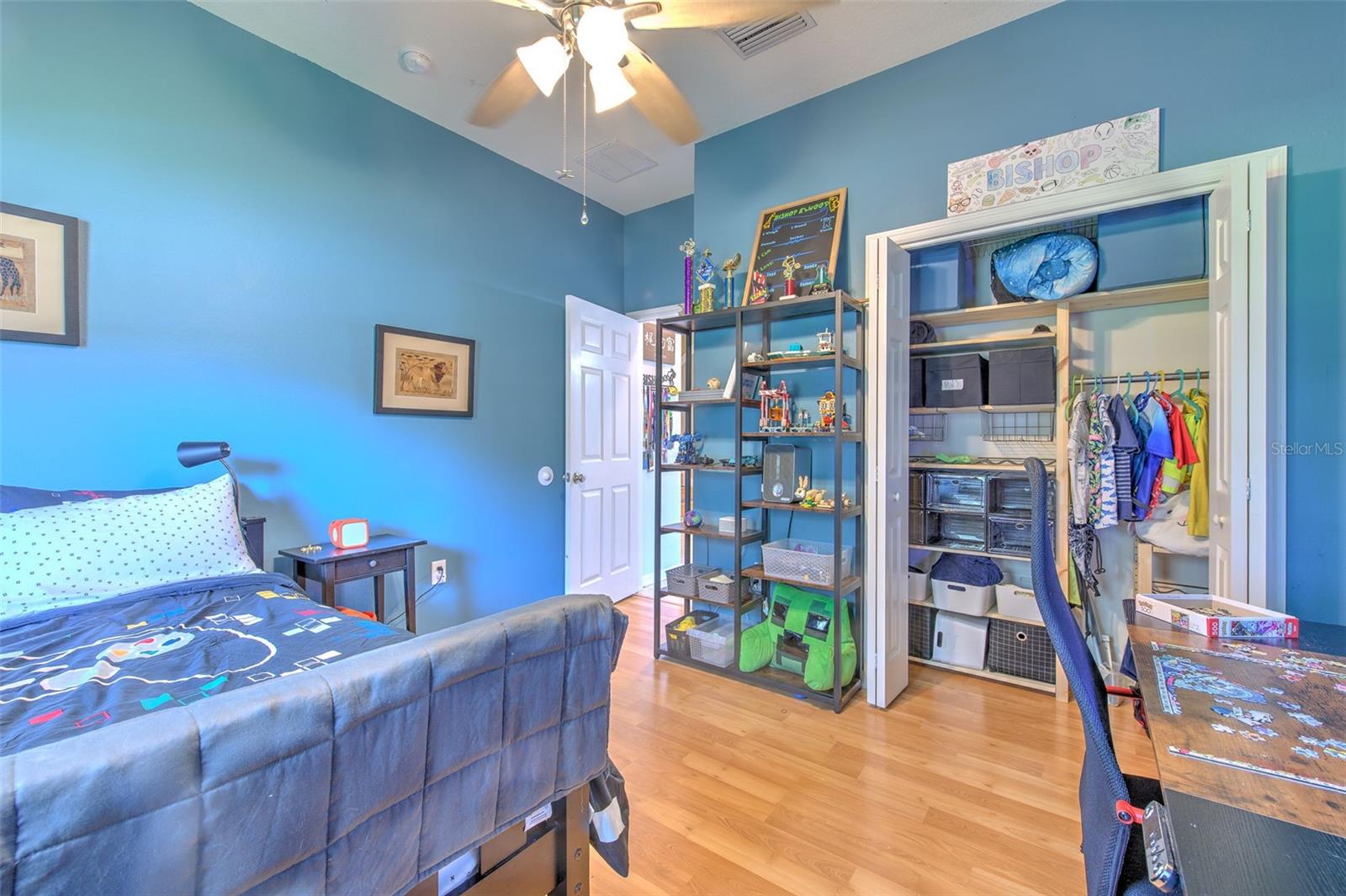 Image 13 of 76 For 15541 Martinmeadow Drive