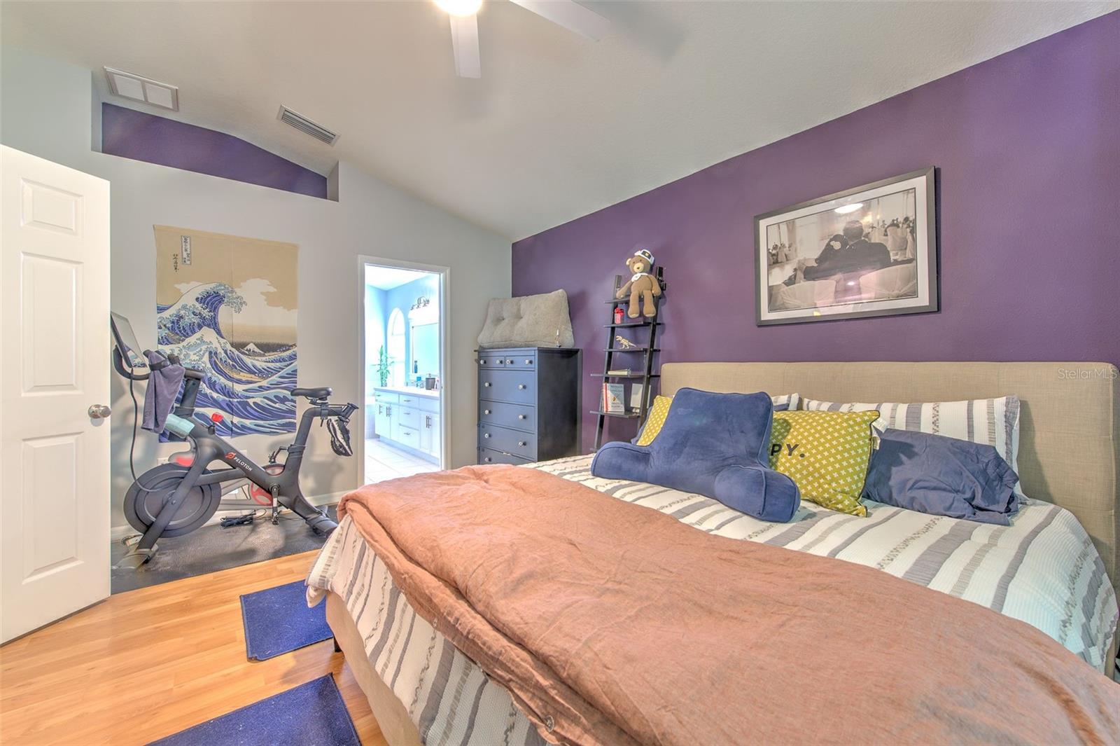 Image 35 of 76 For 15541 Martinmeadow Drive
