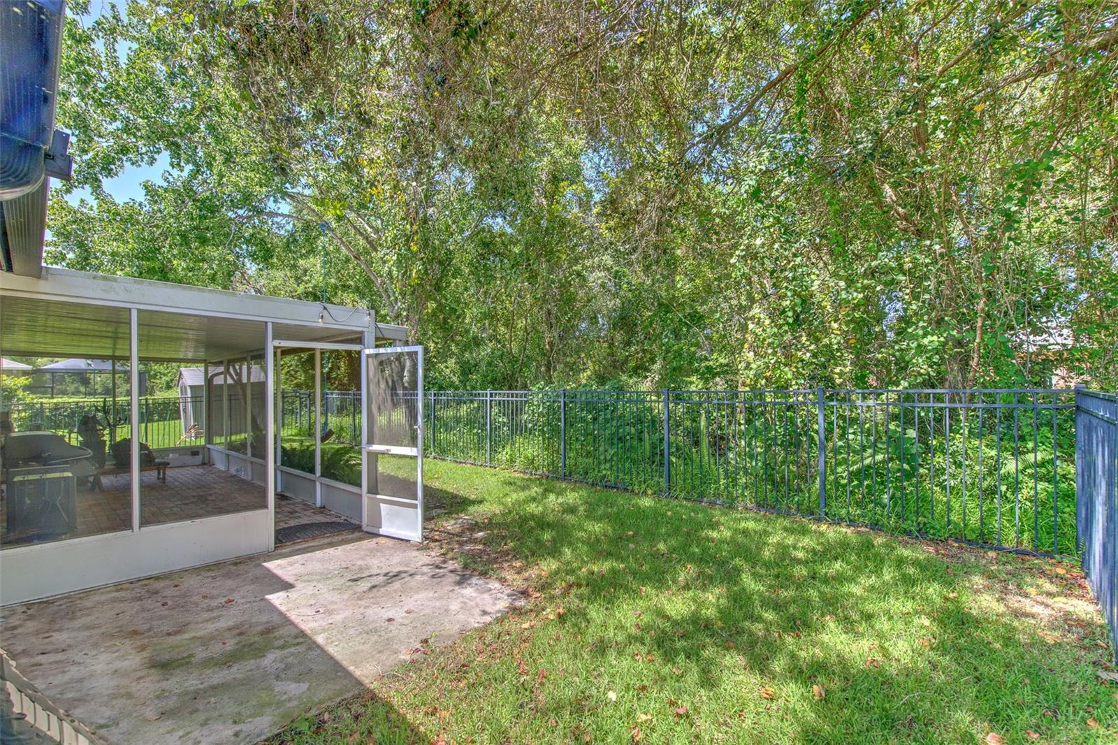 Image 44 of 76 For 15541 Martinmeadow Drive