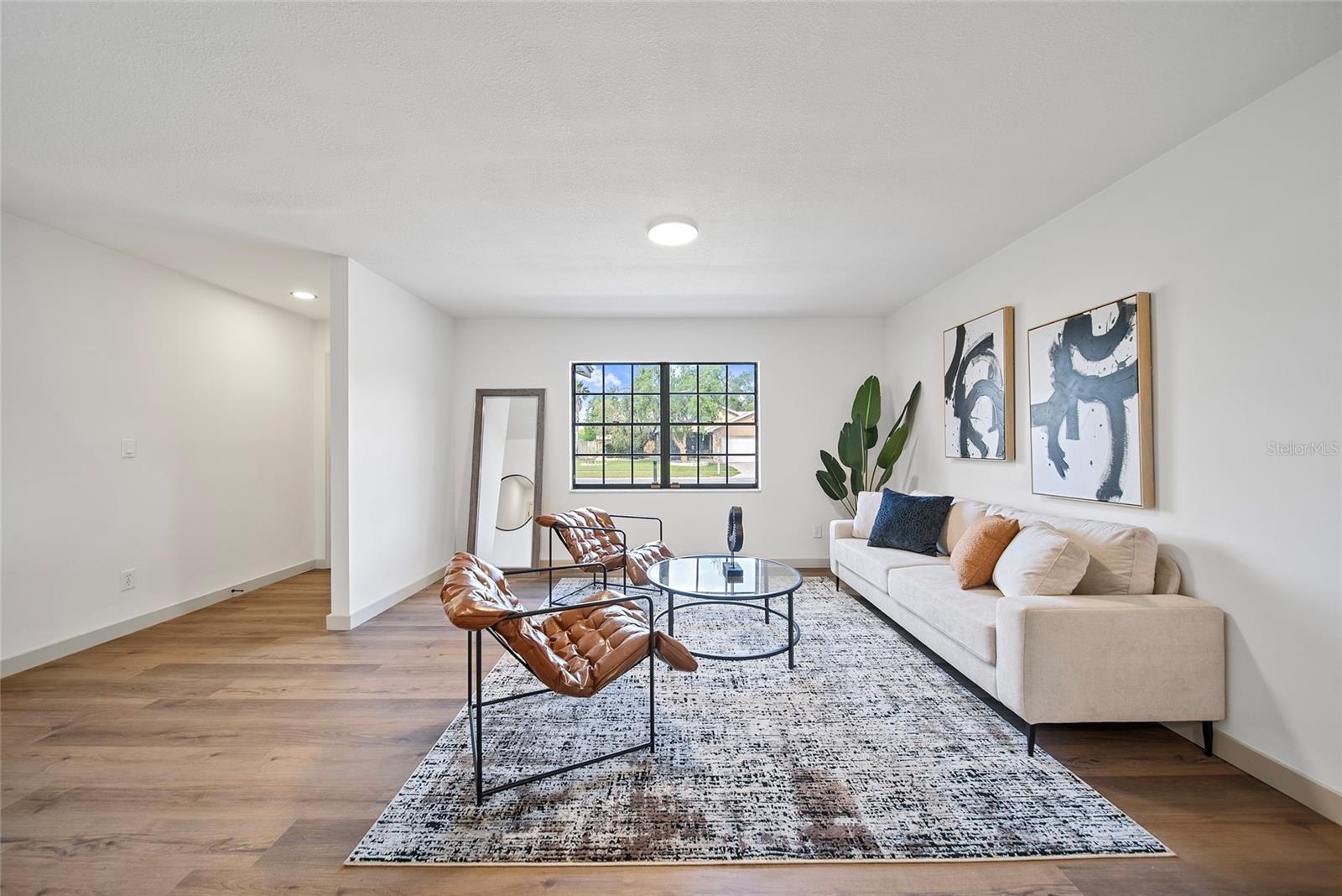 Image 14 of 24 For 17815 Cranbrook Drive