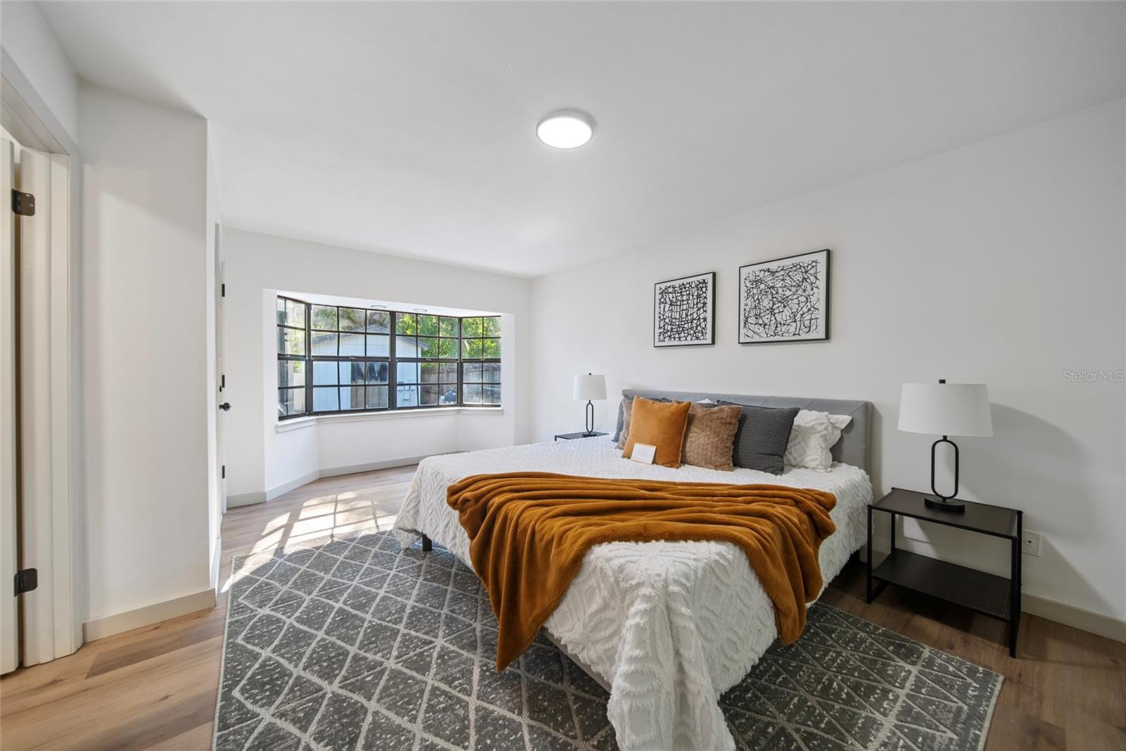 Image 8 of 24 For 17815 Cranbrook Drive