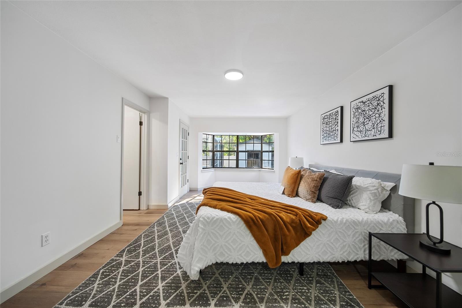 Image 9 of 24 For 17815 Cranbrook Drive