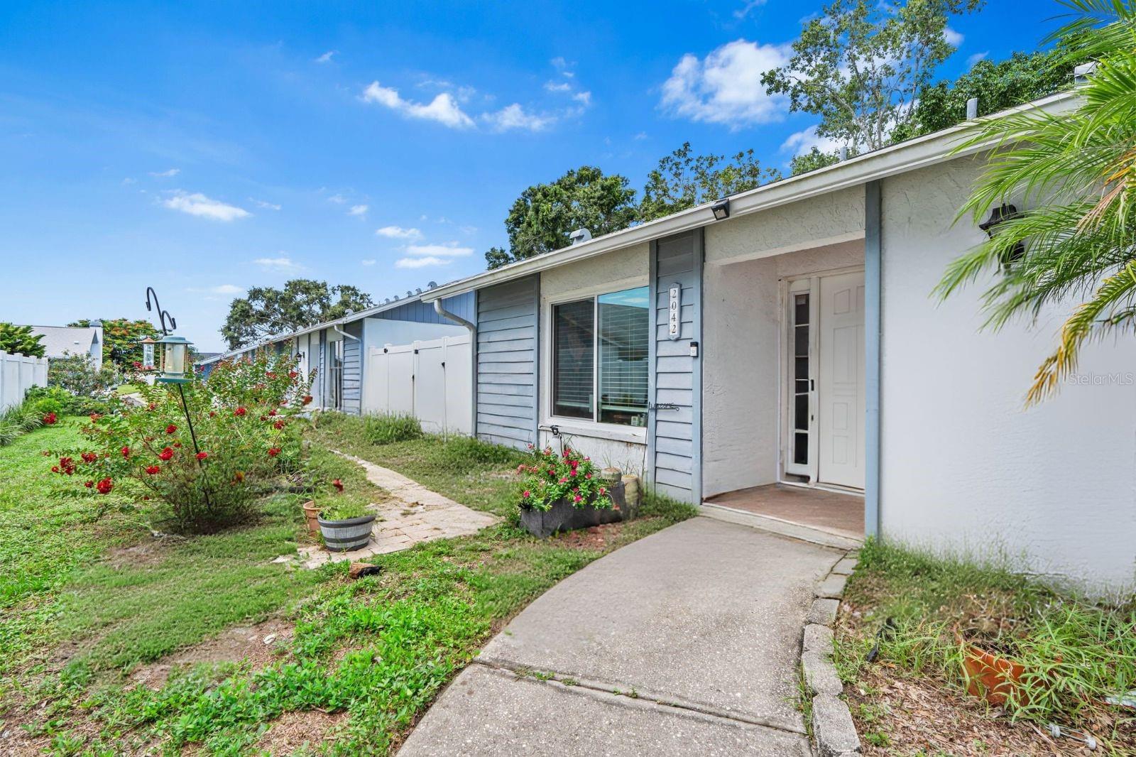 Details for 2042 Sheffield Court, OLDSMAR, FL 34677