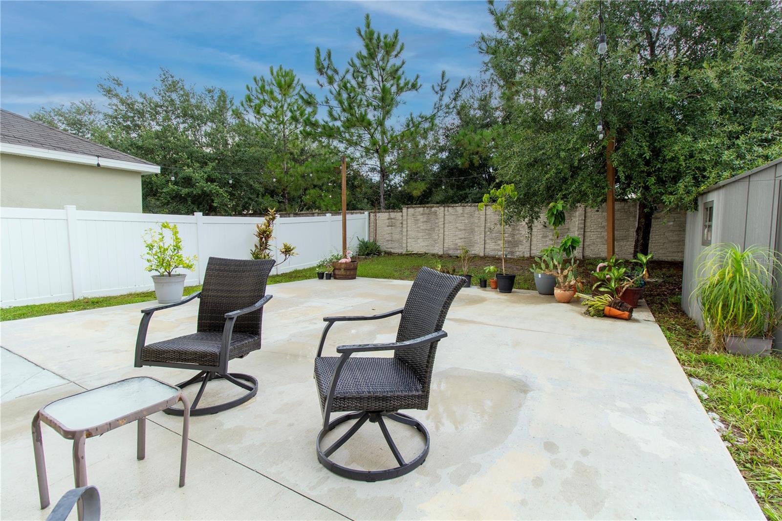 Image 9 of 35 For 12022 Suburban Sunrise Street