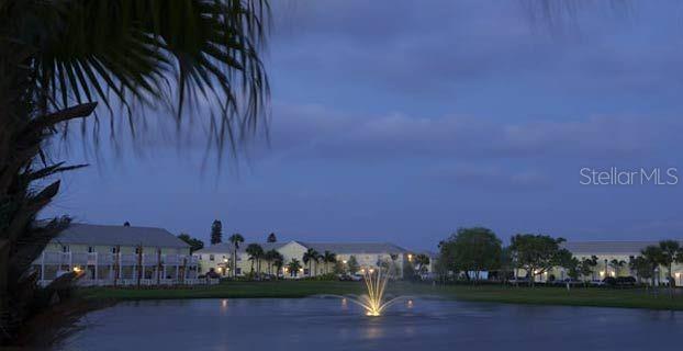 Image 15 of 18 For 205 Pompano Drive Se D