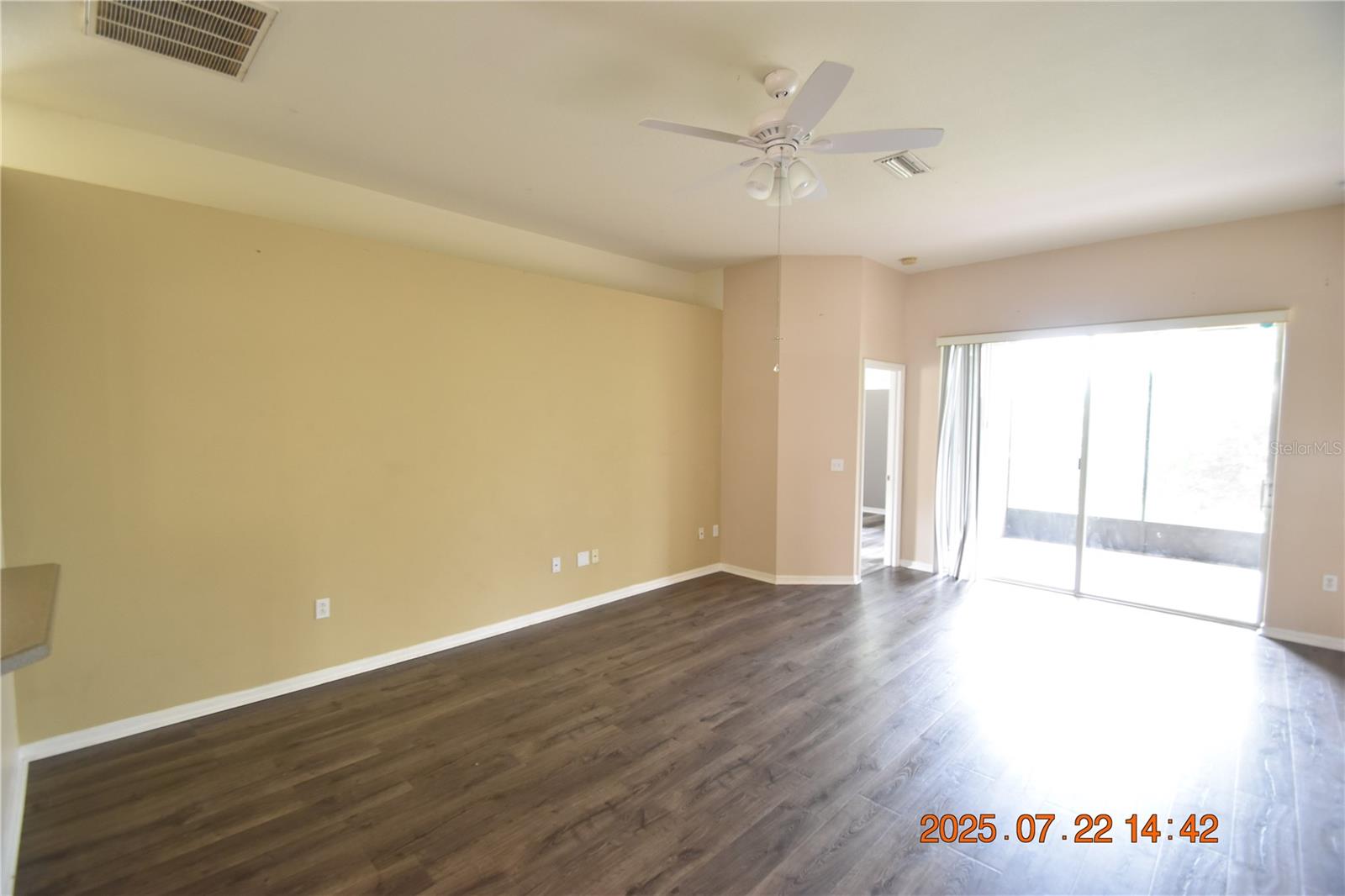 Image 21 of 49 For 11321 Flora Springs Drive