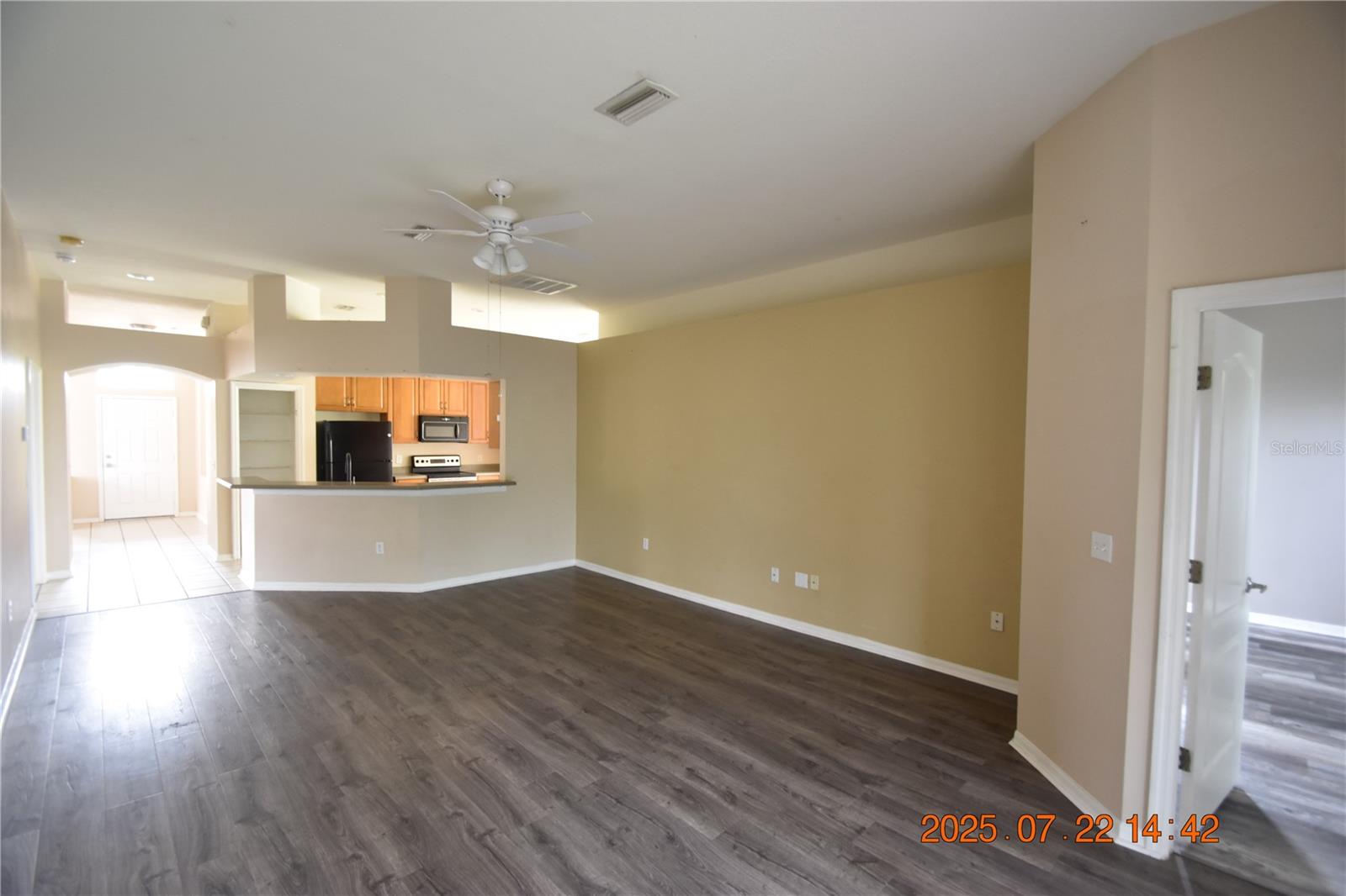Image 24 of 49 For 11321 Flora Springs Drive