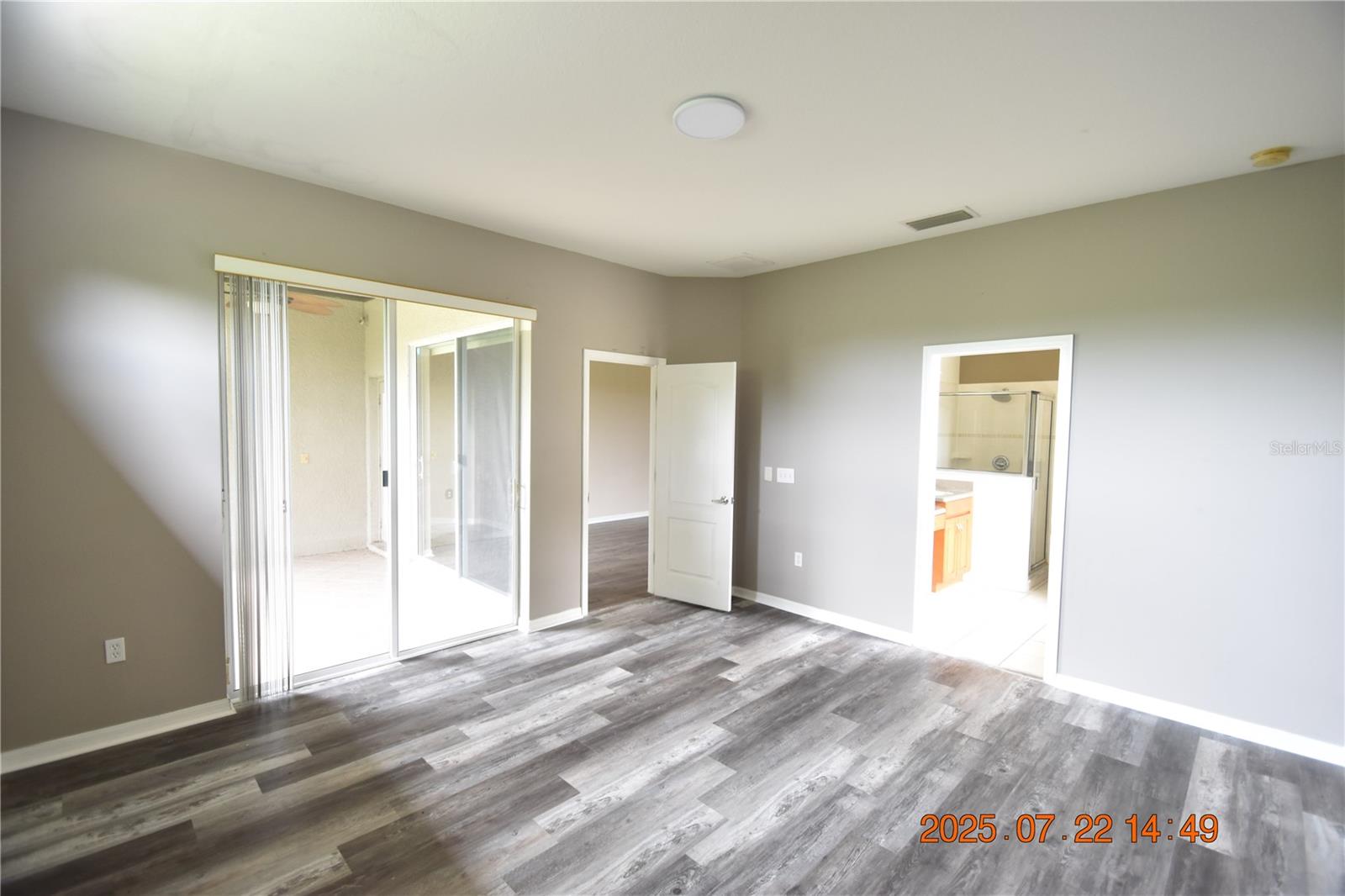 Image 36 of 49 For 11321 Flora Springs Drive
